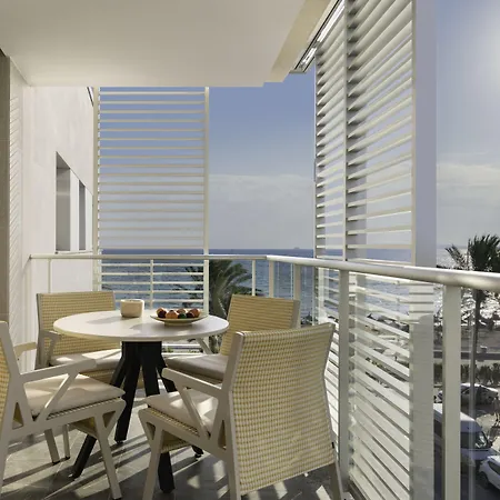 Pure Salt Residences شقة *