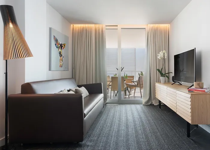 アパート Pure Salt Residences