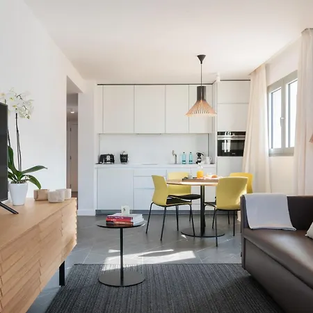 Pure Salt Residences Апартаменти